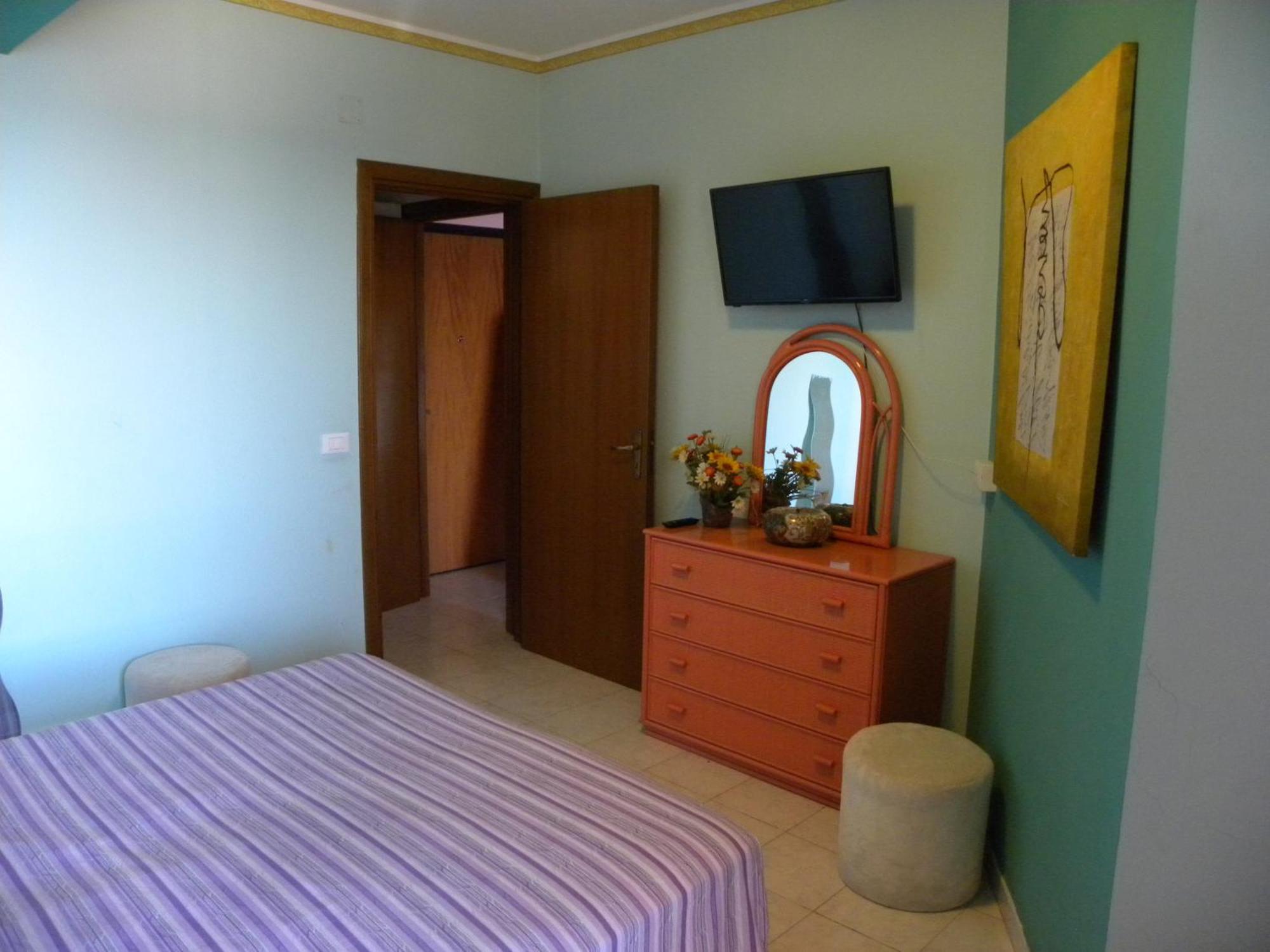 Mirone Apartment Fronte Mare Beachfront House Roccalumera Dış mekan fotoğraf