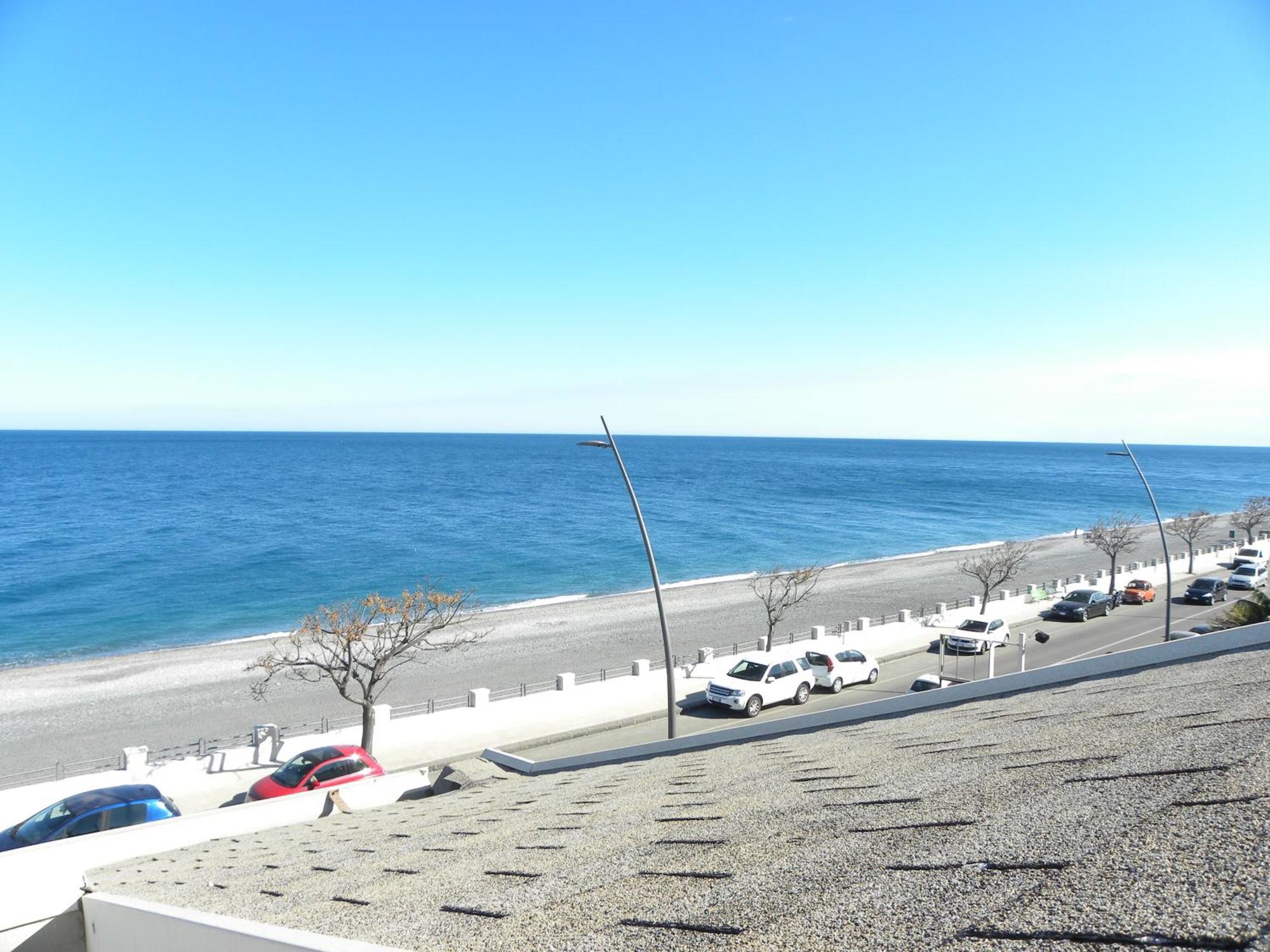 Mirone Apartment Fronte Mare Beachfront House Roccalumera Dış mekan fotoğraf